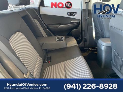 Used 2018 Hyundai Kona SE FWD image 40