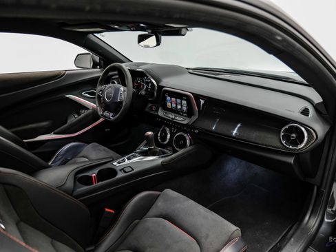 Used 2018 Chevrolet Camaro ZL1 RWD image 47