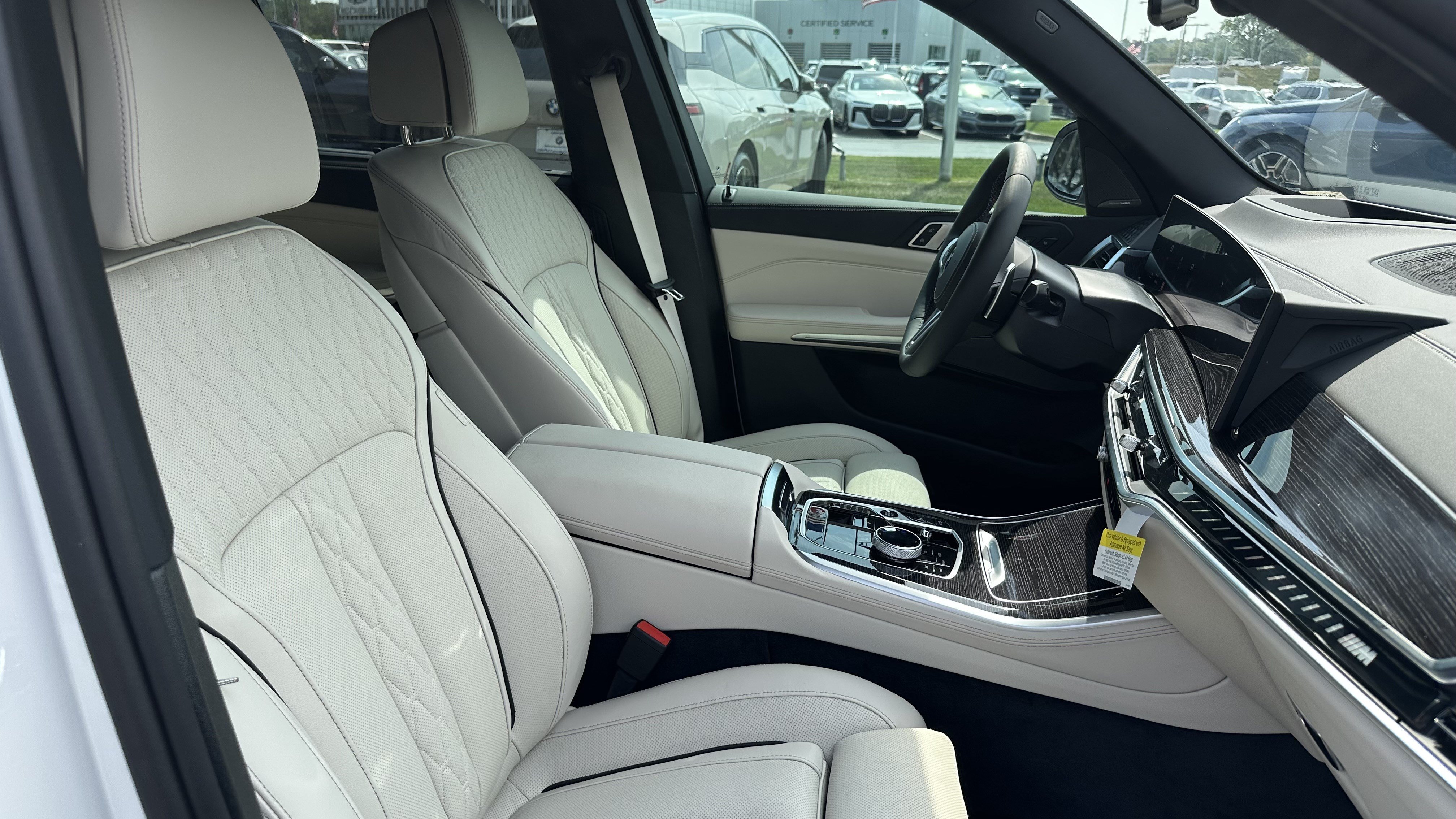 Used 2026 BMW X5 M60i w/ Executive Package AWD/4WD image 31