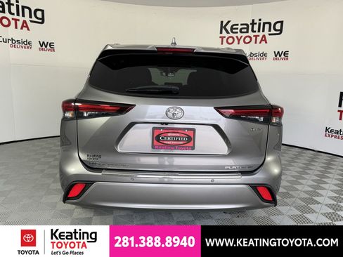 Certified 2025 Toyota Highlander Platinum AWD/4WD image 7