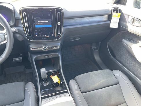 Used 2024 Volvo XC40 Recharge Plus w/ Protection Package Premier image 15