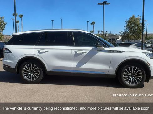 Used 2024 Lincoln Aviator Reserve w/ Equipment Group 201A RWD image 4