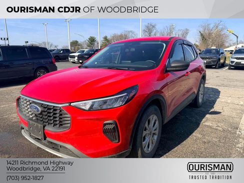 Used 2024 Ford Escape Active image 3