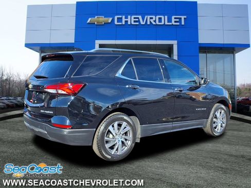 Used 2023 Chevrolet Equinox Premier image 2