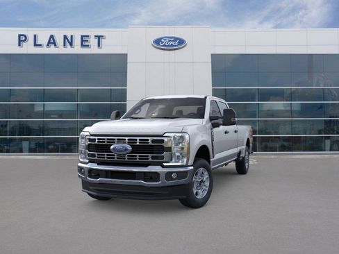 New 2026 Ford F250 XLT image 2