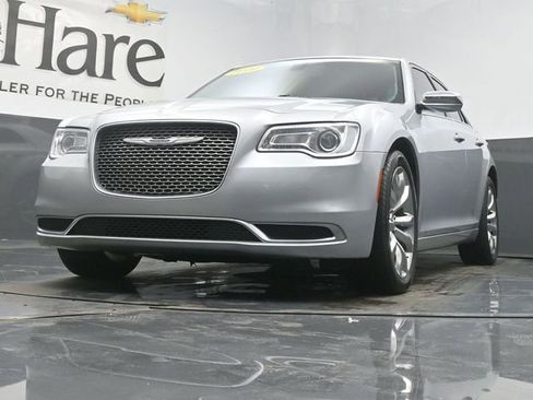 Used 2020 Chrysler 300 Touring L w/ Quick Order Package 2EF image 54