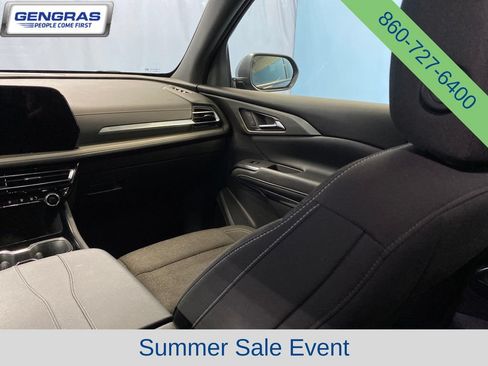 Used 2024 Chevrolet Traverse LT w/ Trailering Package AWD/4WD image 29