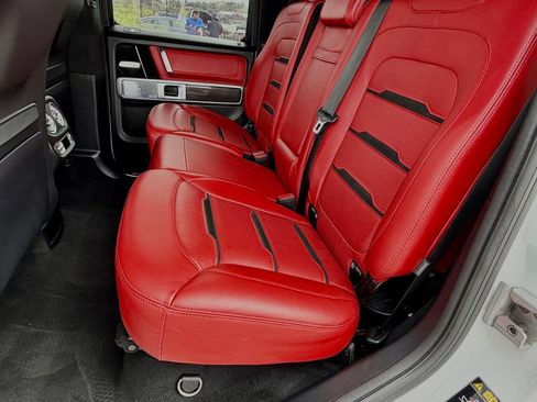 Used 2023 Mercedes-Benz G 63 AMG 4MATIC w/ Seat Comfort Package image 32