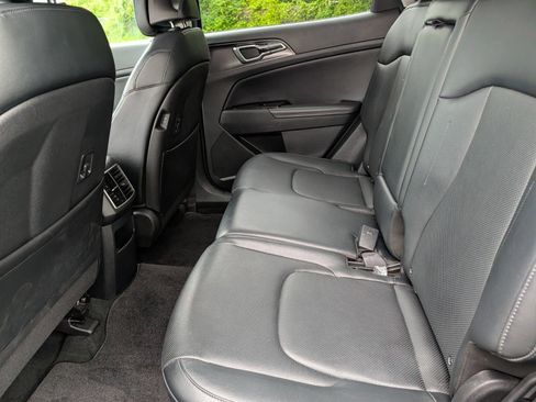 Used 2023 Kia Sportage EX FWD image 18