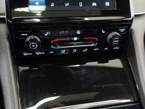 Certified 2023 Jeep Grand Cherokee Altitude image 32