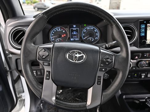 Used 2019 Toyota Tacoma TRD Pro image 19