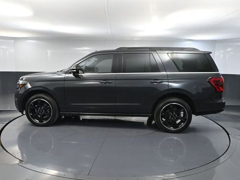 Used 2023 Ford Expedition Limited AWD/4WD image 11