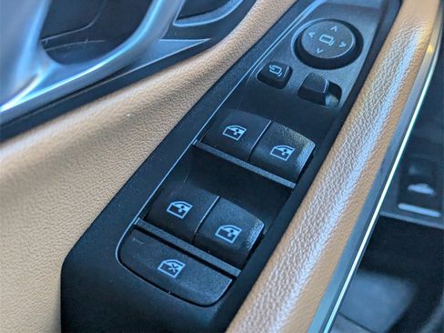 Used 2022 BMW 330i Sedan w/ M Sport Package image 19