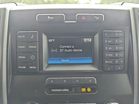 Used 2019 Ford F250 XLT w/ XLT Value Package AWD/4WD image 18