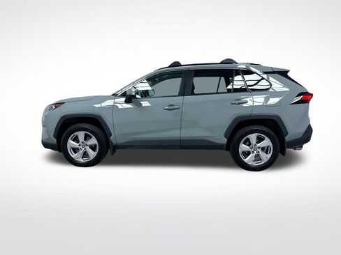 Used 2021 Toyota RAV4 XLE Premium AWD/4WD image 3