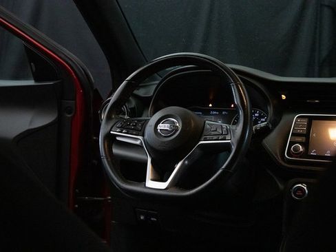 Used 2020 Nissan Kicks SR image 14