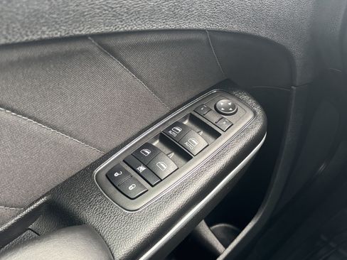 Used 2023 Dodge Charger SXT AWD/4WD image 21