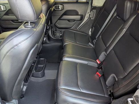 Used 2021 Jeep Wrangler Unlimited Rubicon image 19