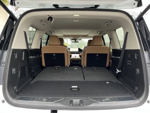 Used 2026 INFINITI QX80 Luxe w/ Cargo Package AWD/4WD image 20