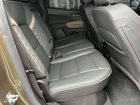 Certified 2024 GMC Canyon Denali image 18