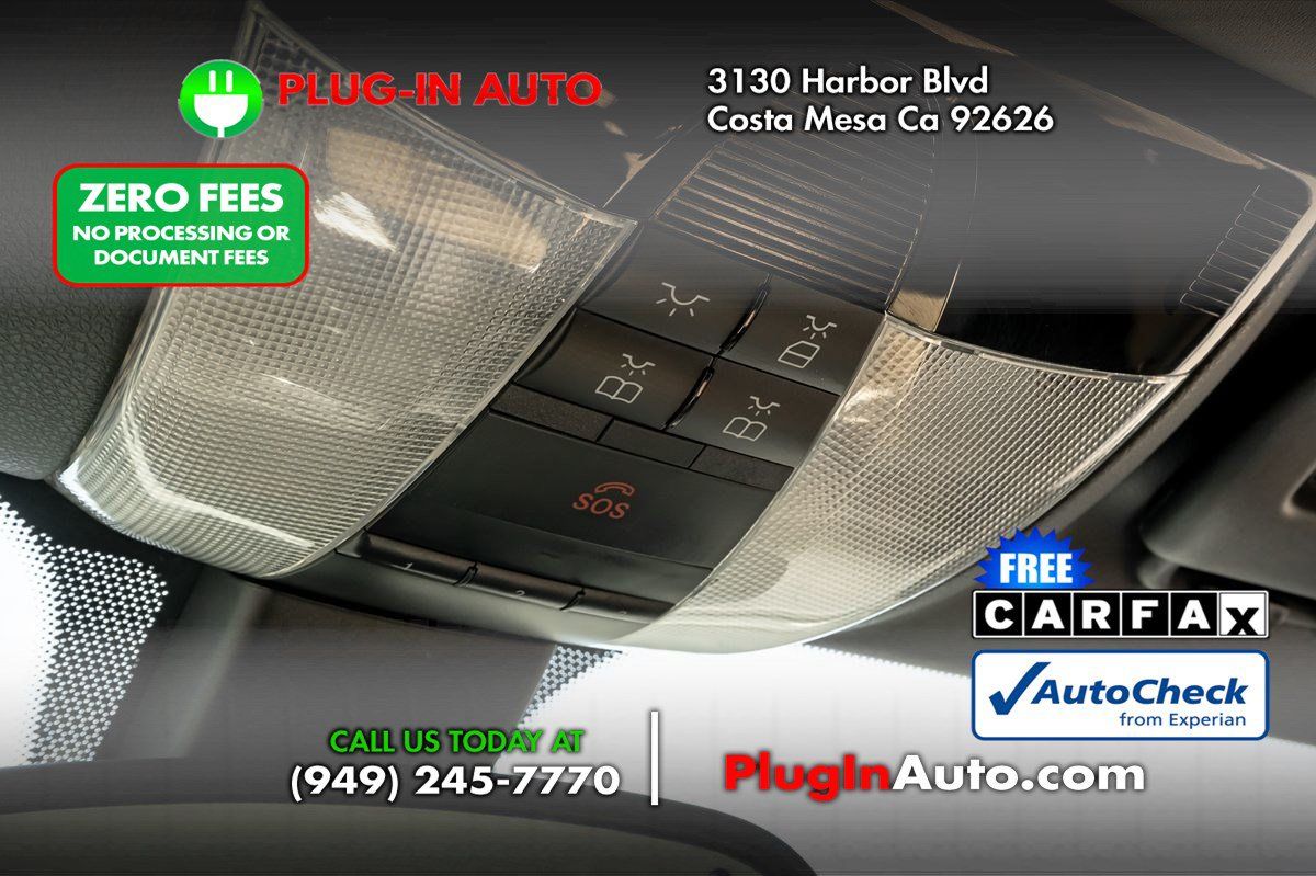 Used 2011 Mercedes-Benz SLK 300 image 23