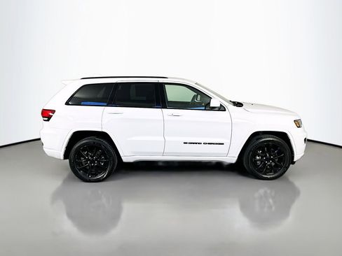 Used 2022 Jeep Grand Cherokee Laredo X AWD/4WD image 8