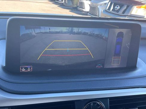 Used 2022 Lexus RX 450h AWD w/ Premium Package image 24