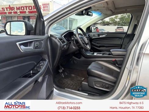 Used 2020 Ford Edge Titanium w/ Equipment Group 301A FWD image 16