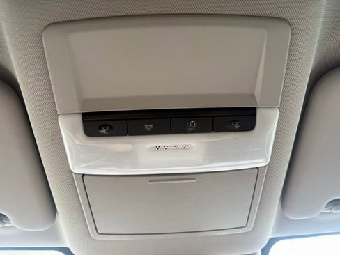 Used 2023 Nissan Rogue S image 25