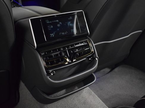 New 2026 Bentley Flying Spur Plug-In Hybrid image 22