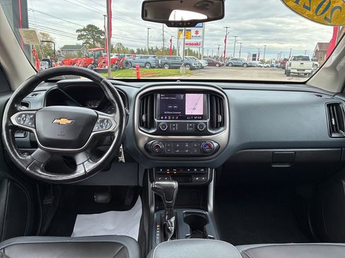 Used 2021 Chevrolet Colorado Z71 w/ Safety Package AWD/4WD image 21