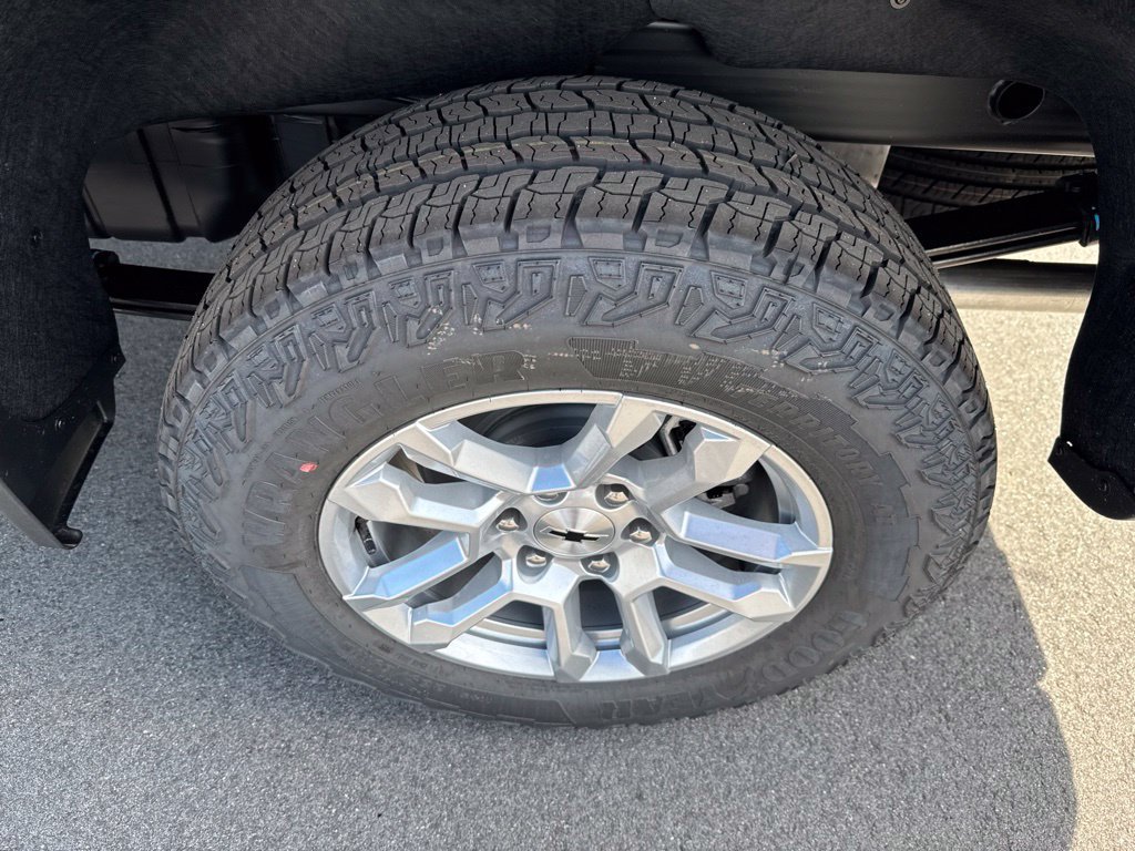 New 2026 Chevrolet Silverado 1500 RST w/ Z71 Off-Road Package AWD/4WD image 13