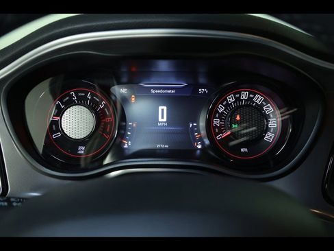 Used 2022 Dodge Challenger R/T w/ Driver Convenience Group image 20