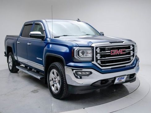 Used 2017 GMC Sierra 1500 SLT w/ Suspension Package, Off-Road image 10