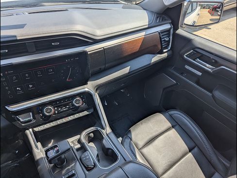 Certified 2024 GMC Sierra 1500 Denali w/ Technology Package AWD/4WD image 26