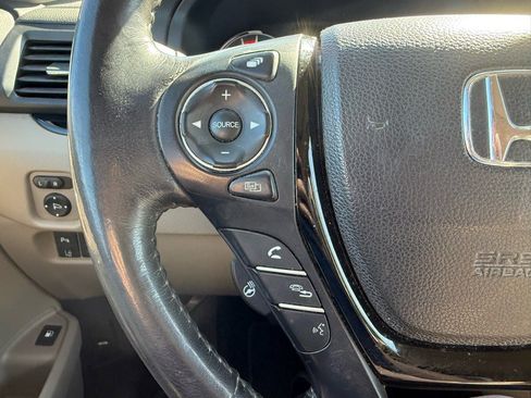 Used 2019 Honda Ridgeline RTL-E image 15