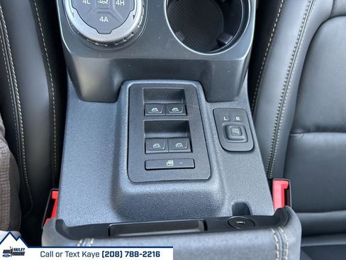 New 2025 Ford Bronco Badlands w/ Sasquatch Package image 65