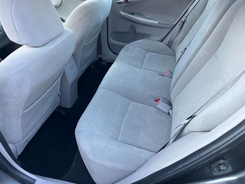 Used 2010 Toyota Corolla LE image 17