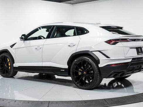 Used 2023 Lamborghini Urus S AWD/4WD image 5