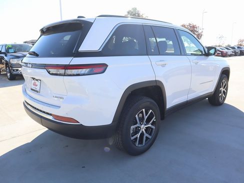 New 2025 Jeep Grand Cherokee Limited image 21