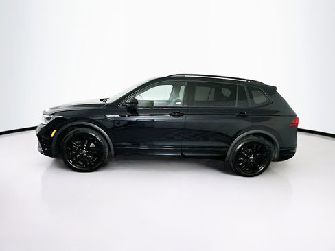 Used 2022 Volkswagen Tiguan SE R-Line image 4