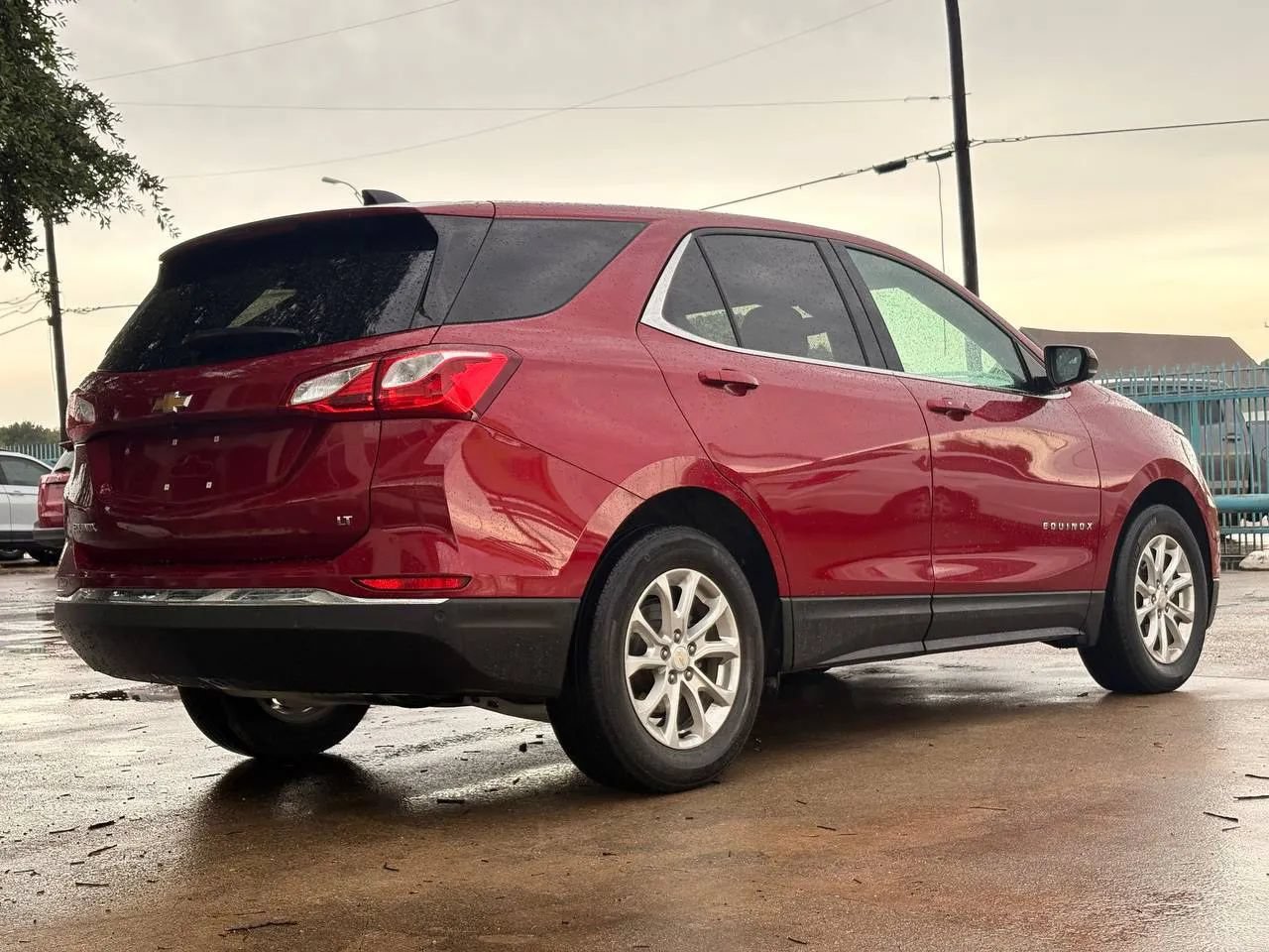 Used 2020 Chevrolet Equinox LT FWD image 3
