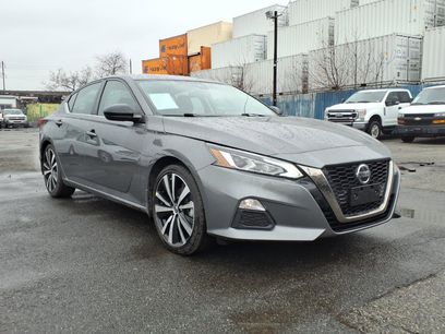 Used 2022 Nissan Altima 2.5 SR