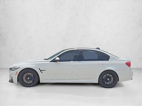 Used 2018 BMW M3 RWD image 9