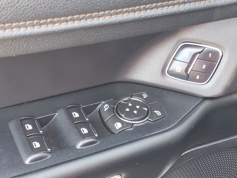 Used 2018 Ford Expedition Platinum image 16