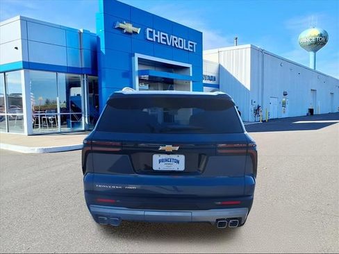 New 2026 Chevrolet Traverse LT image 4