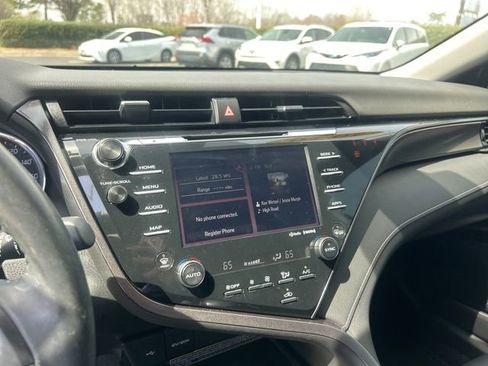 Used 2020 Toyota Camry XSE image 20