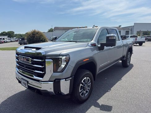 New 2026 GMC Sierra 2500 SLT w/ SLT Convenience Package AWD/4WD image 2