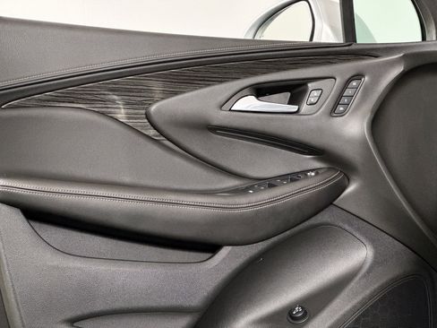 Used 2017 Buick Envision Essence image 17