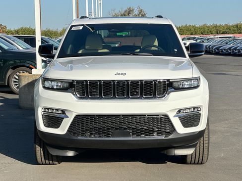 New 2025 Jeep Grand Cherokee Limited w/ Luxury Tech Group II image 9